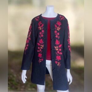 Floral Embroidered Women's Jacket - Black and Red